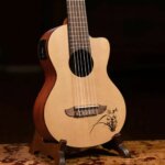 Guitarra Mini 1/8, Color natural, Ortega, RGL5CE-1